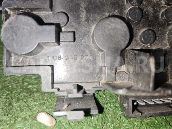 Плата заднего левого фонаря Skoda octavia a4 Skoda Octavia оригинальный номер 1u6945257