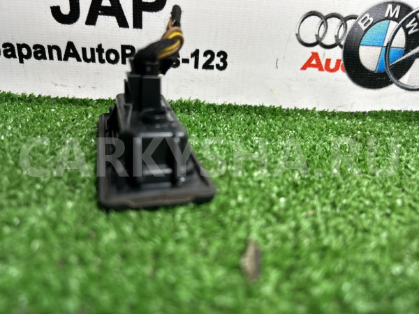 Фонарь подсветки номера Volkswagen JETTA 2014 Volkswagen Jetta 