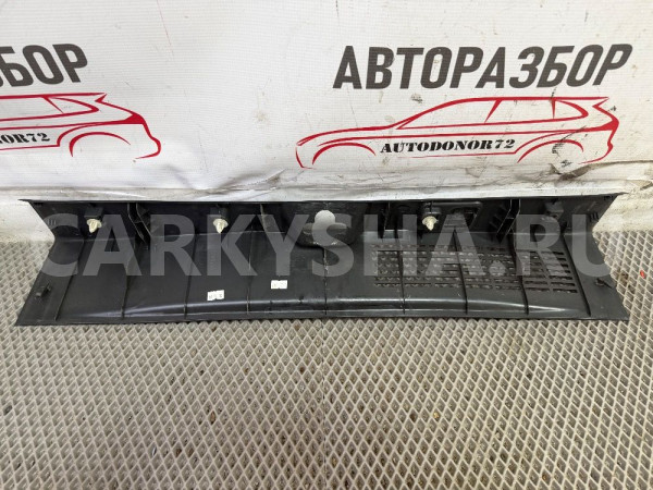 Накладка задней панели Mitsubishi Outlander 3 GF Mitsubishi i оригинальный номер 7240A199