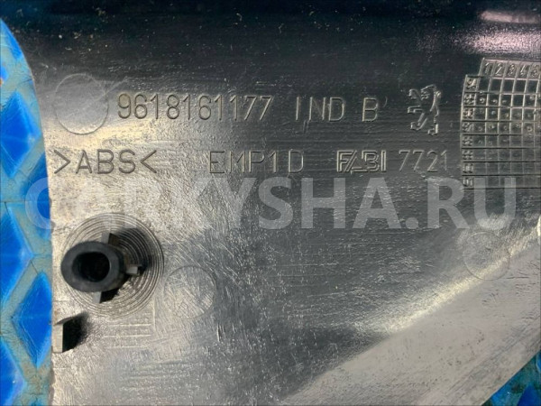 Уголок зеркала декоративный правый  Peugeot 406 I Peugeot 406 оригинальный номер 9618161177