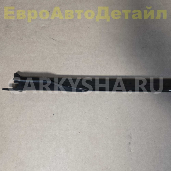 Водосток лобового стекла BMW G05 / G18 / F95 BMW X5 оригинальный номер 51317463527