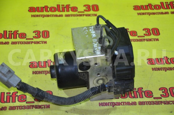 Блок ABS (насос) Toyota Mark II 