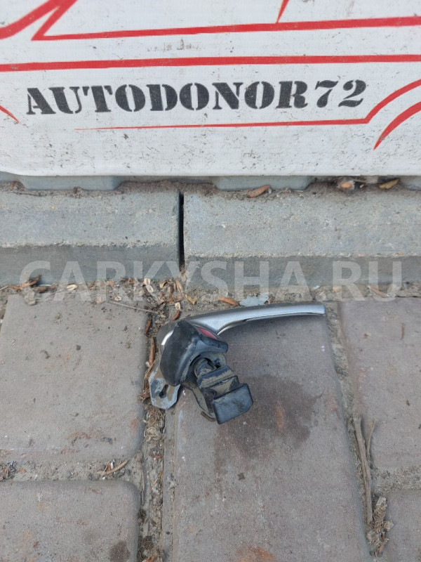 Ручка внутренняя правая Mazda 3 BK Mazda 2 оригинальный номер d35158330d