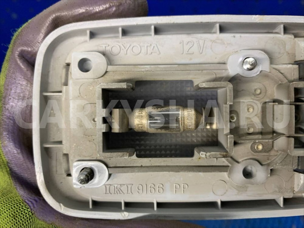 Плафон салонный Toyota Hiace XH10 Toyota HiAce оригинальный номер 8124012020B4