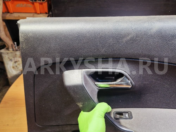 Обшивка двери задняя правая Volkswagen Polo 09-20 Volkswagen Polo оригинальный номер 6RU867212D