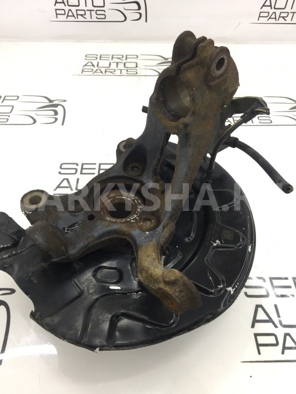 Поворотный кулак правый Skoda Octavia A7 CHPA 2014 Skoda Octavia 