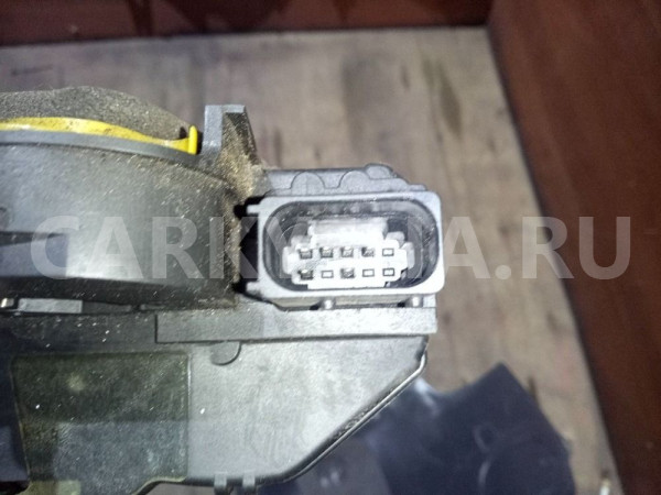 Замок двери Opel Astra J (2009—2012) Opel Astra оригинальный номер 13579557