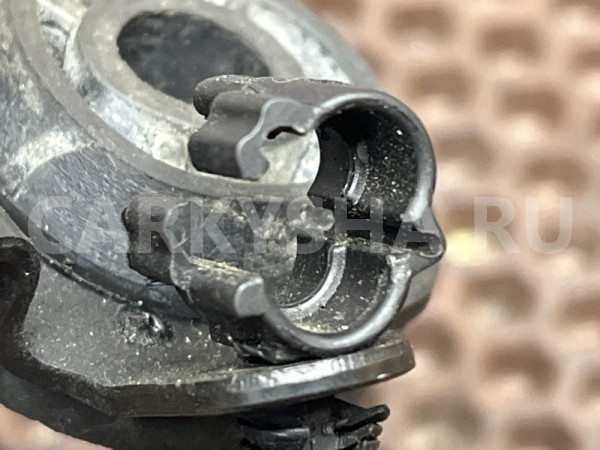 Кронштейн воздуховода BMW X1 оригинальный номер 13 71 7 601 877, 13 71 7 601 877, 13717601877, 7601877