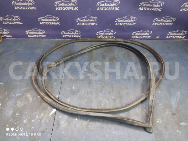 Уплотнитель дверной передний RH  SsangYong Kyron Ssang Yong Kyron оригинальный номер 7214009001