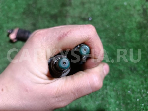 Форсунка инжекторная электрическая Nissan Maxima 