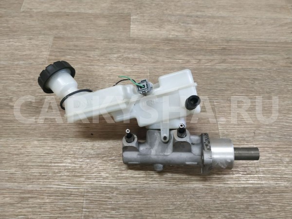 Цилиндр главный тормозной Nissan Note 