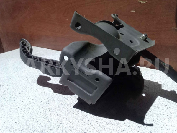 Блок педалей Renault Sandero I (2009—2014) Renault 14 оригинальный номер 465106970R