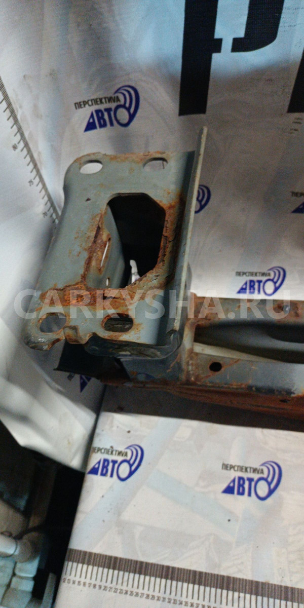 Усилитель переднего бампера на Toyota Avensis T250 Toyota Avensis оригинальный номер 5202105040