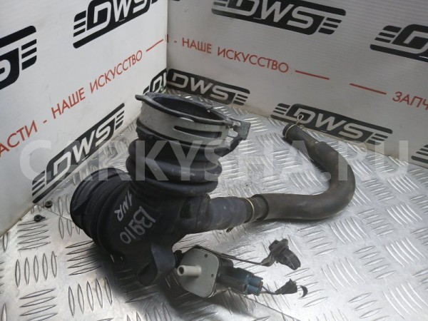 Патрубок воздушного фильтра Toyota Vitz 