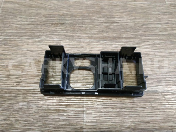Накладка (кузов внутри) Toyota Avensis оригинальный номер 8465602080B0