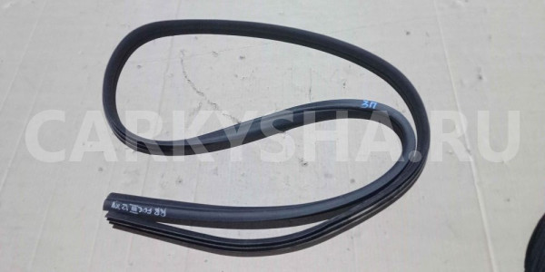 Уплотнитель двери Ford Focus III (2011—2015) Ford Focus оригинальный номер 1748755