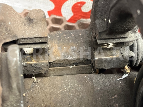 Суппорт тормозной Mini Clubman оригинальный номер 34 11 6 778 336, 34 11 6 778 336, 34116778336, 6778336, 34 11 6 776 920, 34116776920, 6776920, 34 11 6 779 760, 34116779760, 6779760