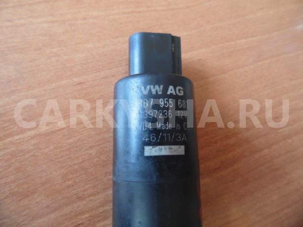 Насос омывателя фар Audi A6 C4 (1994—1997) Audi A6 оригинальный номер 3B7955681