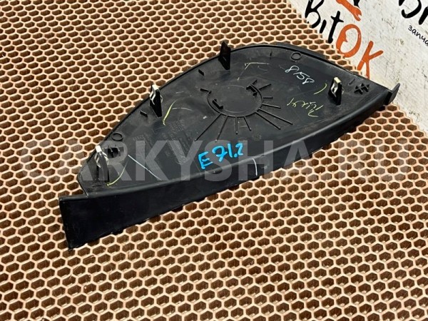 Накладка торпедо боковая BMW X6 M 