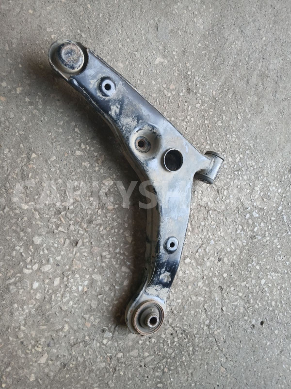 Рычаг передний правый на Mitsubishi Lancer 9 Mitsubishi i оригинальный номер 4013A256