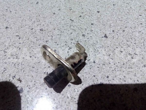 Выключатель концевой Renault Sandero I (2009—2014) Renault 14 