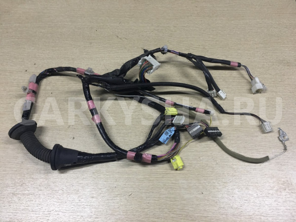 Проводка в переднюю левую дверь Toyota RAV 4 IV (CA40) оригинальный номер 82152-42D00