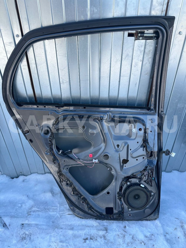 Дверь задняя левая Toyota Yaris (XP90) 2005-2011 Toyota Yaris оригинальный номер 670040D110