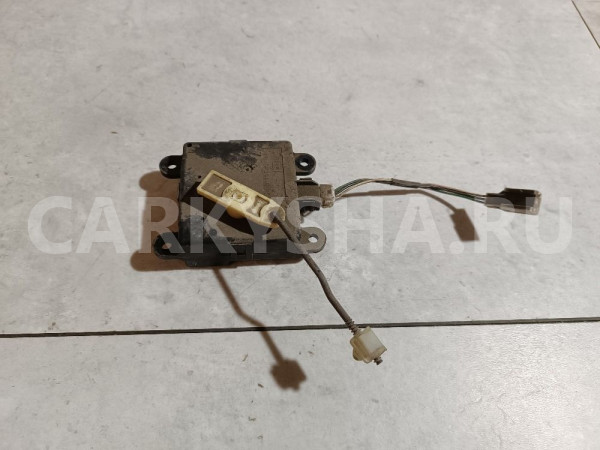 Моторчик заслонки отопителя Nissan Cefiro оригинальный номер 2W60130850