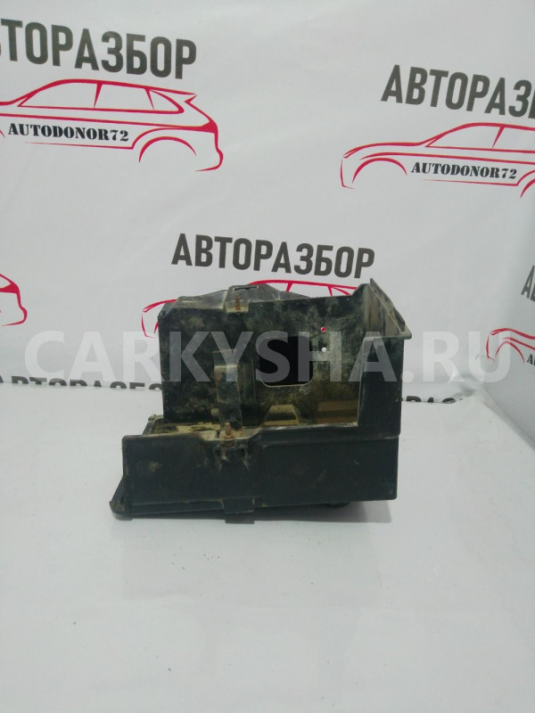 Площадка АКБ Ford focus  2 Ford Focus 