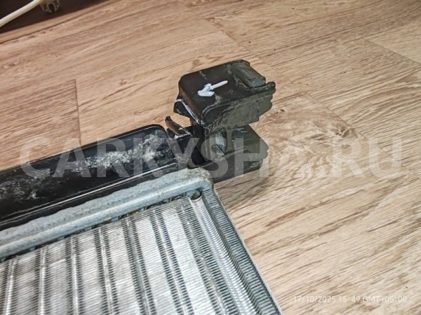 Радиатор охлаждения двигателя Nissan Terrano 2018 214105731R F4R Nissan Terrano 