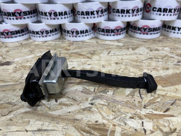 Ограничитель двери задний правый Infiniti QX60 II оригинальный номер 82430-6SA0B