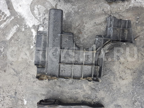 Защита двигателя Toyota Crown оригинальный номер 5144330141