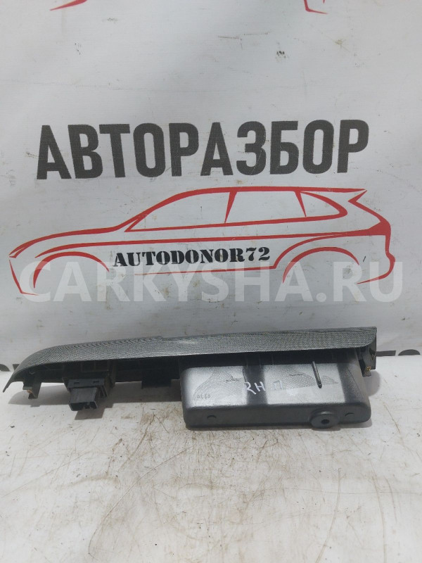 Кнопка стеклоподъемника перед правая Hyundai Getz Hyundai Getz оригинальный номер 935801C000