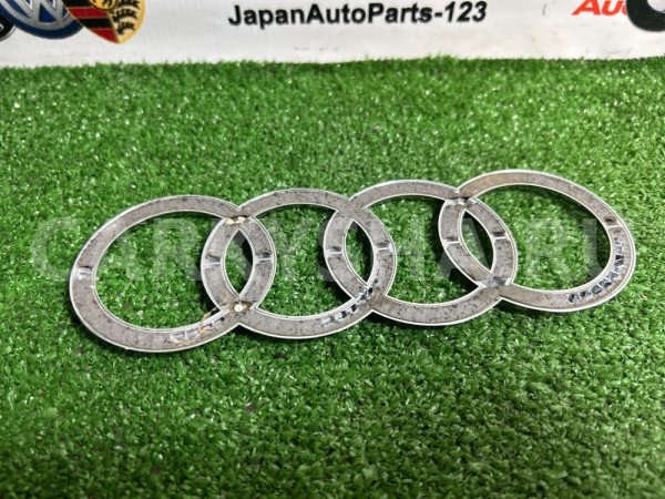 Эмблема Audi A5 2012 Audi A5 