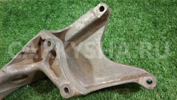 Кронштейн опоры КПП левый Fiat Albea 2007 Fiat Albea оригинальный номер 178203383