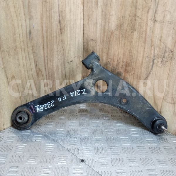 Рычаг подвески Mitsubishi Colt 