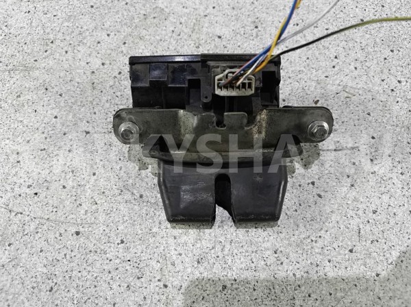Замок багажника Ford Fiesta Mk6 (2008—2013) Ford Fiesta оригинальный номер 1761865