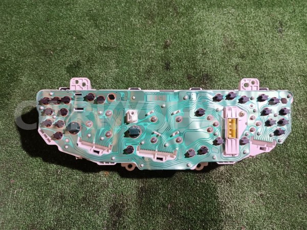 Комбинация приборов Suzuki Cultus 