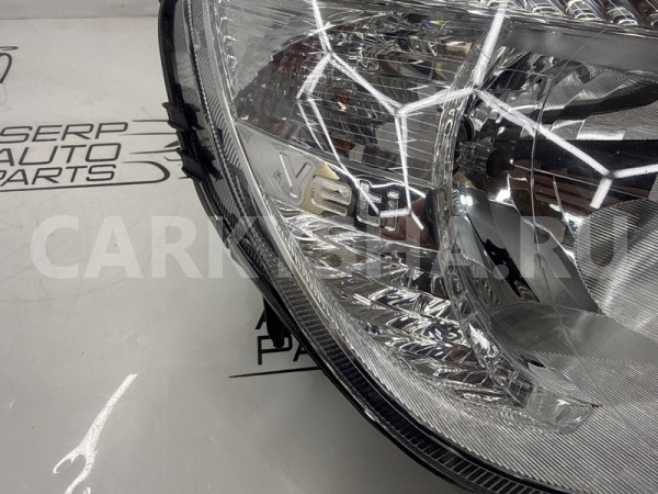 Фара передняя правая Skoda Yeti 5L CBZB 2011 Skoda Yeti 