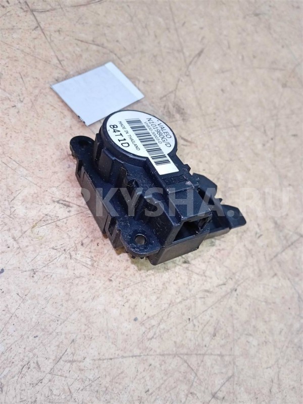 Название детали Сервопривод заслонок печки Модель Peugeot 308 Peugeot 308 оригинальный номер 6479E7