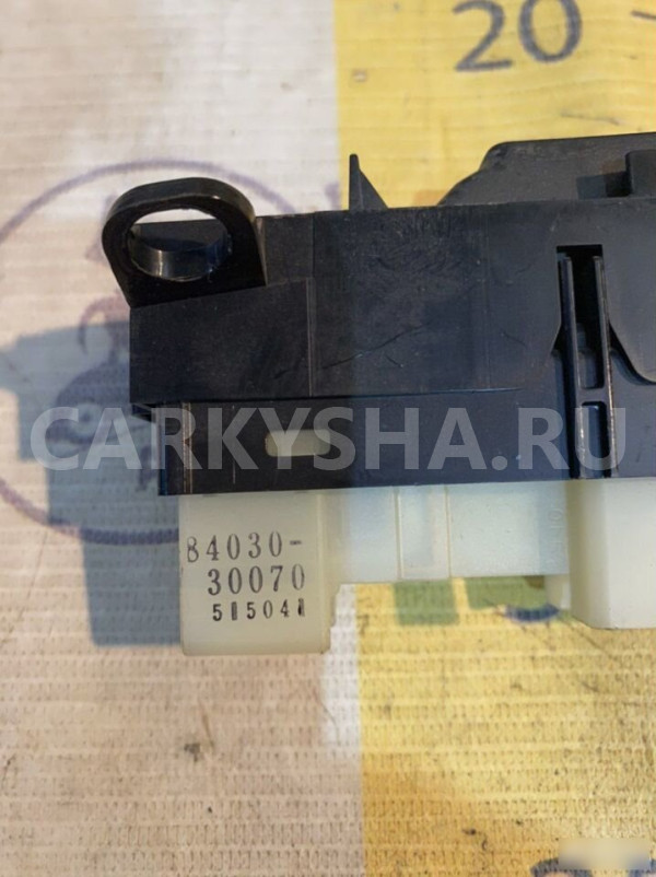 Кнопка стеклоподъемника Toyota Crown GRS184 Toyota Crown оригинальный номер 8403030070