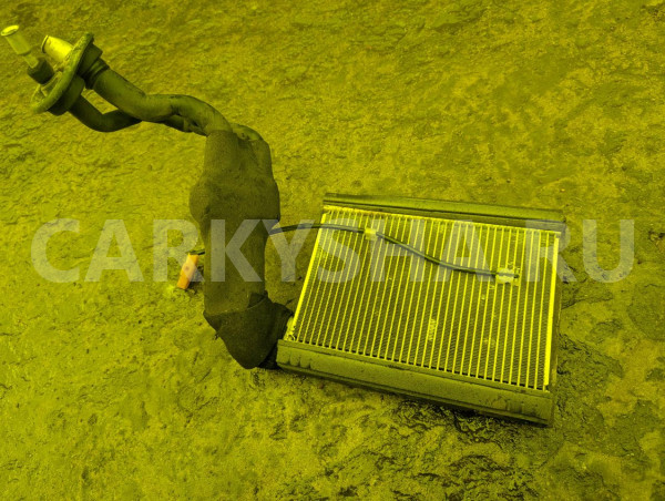 Испаритель кондиционера Toyota Rush оригинальный номер 88304-B4010