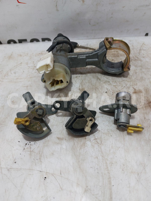 Замок зажигания Hyundai Getz Hyundai Getz оригинальный номер 819051CA51