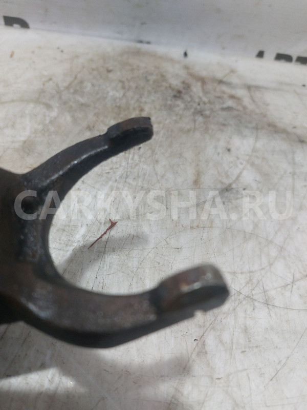 Вилка сцепления Toyota Yaris II ркпп Toyota Yaris оригинальный номер 3123352040