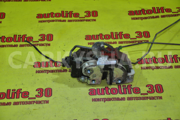 Замок двери Mitsubishi i оригинальный номер MN159631
