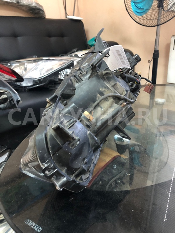 Фара галоген Mitsubishi Outlander XL 2009-2012, правая Mitsubishi Outlander 