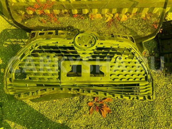 Решетка радиатора Toyota Sienta оригинальный номер 5310152670