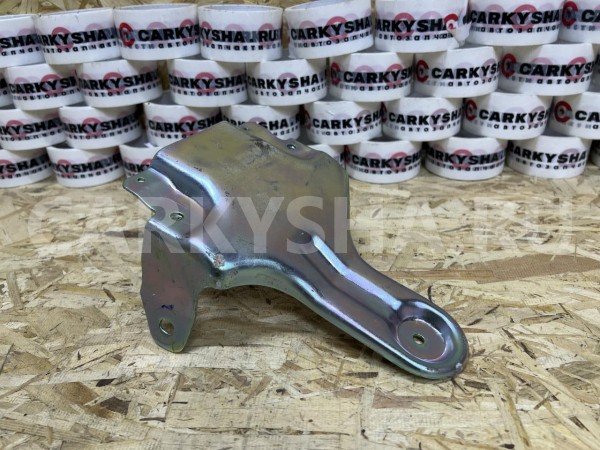 Кронштейн Toyota Fortuner II – внедорожник 5 дв. оригинальный номер 46334-0K010