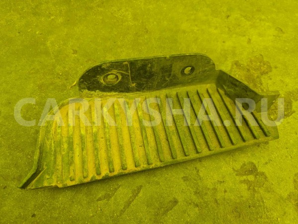 Подножка Mazda Bongo оригинальный номер S09150461