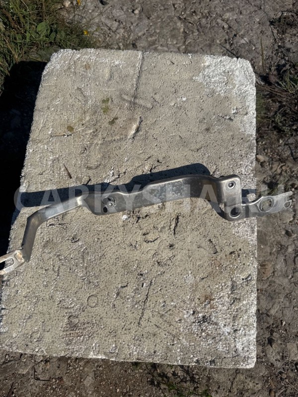 Крепление крыла переднего правого Audi A6 C7/RS6 Audi A6 оригинальный номер 4g0807592b
